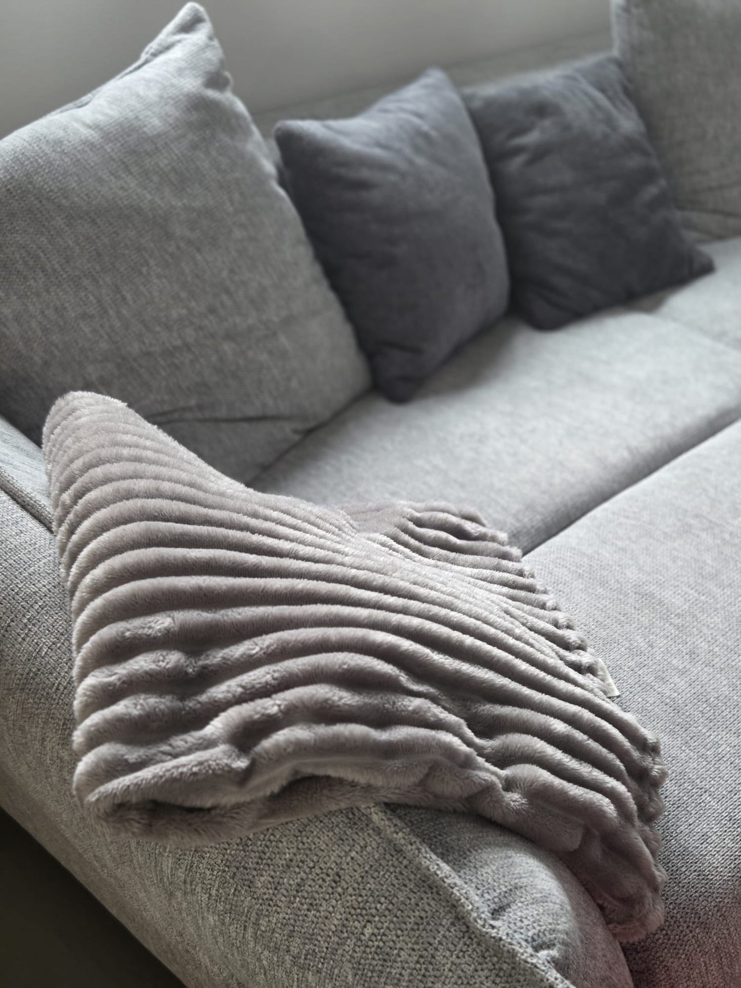 CosyCharm® Wärmezauber – Superweiche Kuscheldecke in Kaninchenfell-Optik