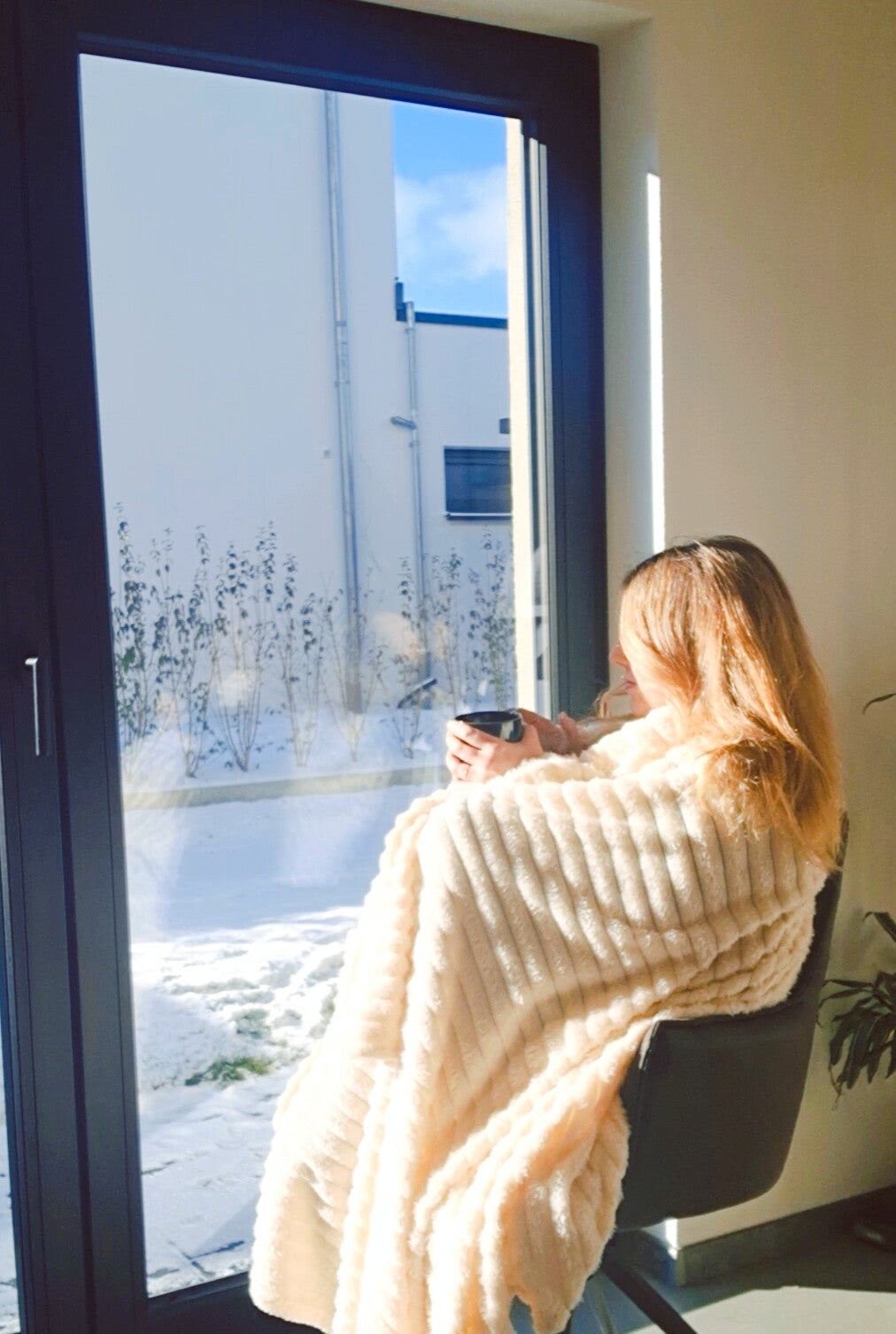 CosyCharm® Wärmezauber – Superweiche Kuscheldecke in Kaninchenfell-Optik